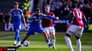 Leeds hạ West Ham trên chấm luân lưu nghẹt thở, vào bán kết FA Cup sau 39 năm chờ đợi