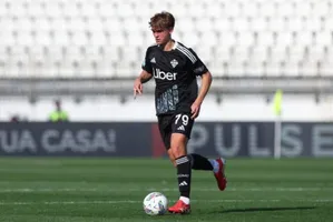 Real Madrid từ chối kích hoạt điều khoản mua lại Nico Paz