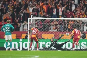 Liverpool gục ngã trước Galatasaray ở Champions League