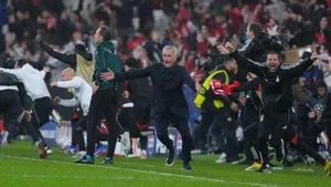 Cuộc tái ngộ đầy duyên nợ giữa Mourinho và Real tại play-off Champions League