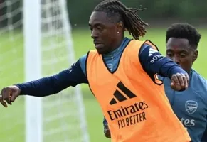 Ian Wright: Eze sẽ thi đấu ở cánh trái tại Anfield