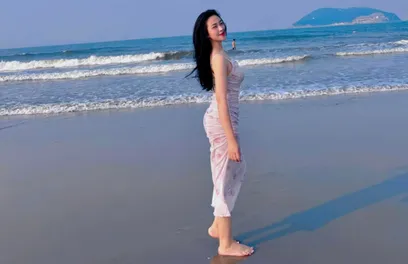 Vợ Văn Đức ‘3 năm 2 lứa’ vẫn đầy gợi cảm