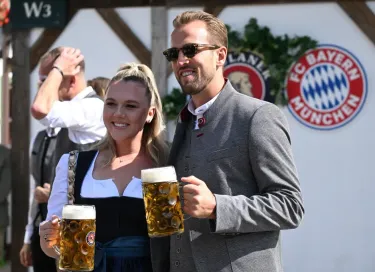 10 nàng WAGs hot nhất Club World Cup