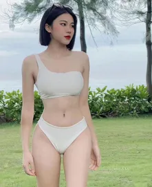 Hot girl Bình 'Gấu' đập pickleball kinh hồn bạt vía, fan lo cho… chồng tương lai