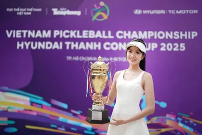 Dàn hoa hậu rực rỡ khuấy đảo sân đấu tại giải Pickleball Việt Nam 2025