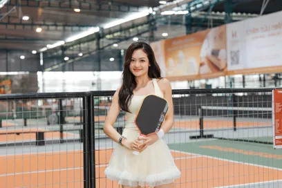 Diễn viên Thùy Anh bắt trend muộn 'môn thể thao thị phi'