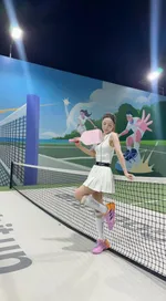 Quỳnh Nga làm fans xao xuyến với màn khoe dáng bốc lửa, thả thính "chất"