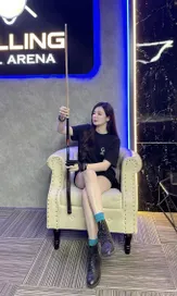 Cộng đồng mạng dậy sóng vì nữ cơ thủ xinh đẹp như minh tinh