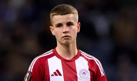 MU duyệt chi 40 triệu bảng để săn “viên ngọc thô” Christos Mouzakitis