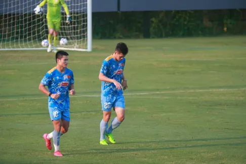 ĐT Việt Nam giành chiến thắng vất vả trong ngày Công an Hà Nội chỉ dùng nội binh