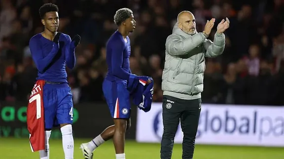 Chelsea đi tiếp ở cúp nhưng HLV Maresca còn nhiều điều phải suy ngẫm