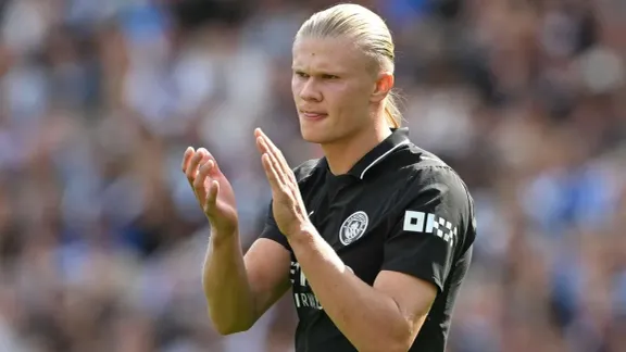 Lương cầu thủ Premier League tăng như thế nào?