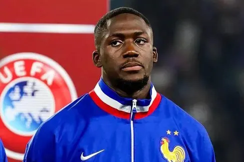 Sao ĐT Pháp “báo tin dữ” cho fan khi dính chấn thương trước đại chiến nước Anh