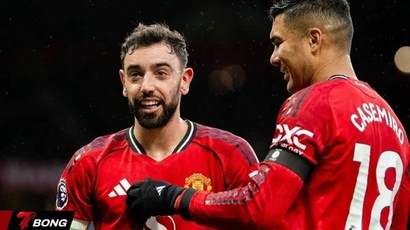 Danh sách 11 cầu thủ trong đội hình tiêu biểu Ngoại hạng Anh tuần 30 do Troy Deeney chọn