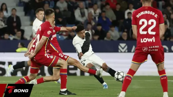 Levante 1-0 Getafe: Carlos Espi rực sáng, kịch tính thẻ đỏ và VAR