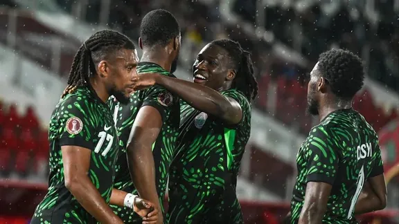 Nigeria giành vé vào vòng 16 đội AFCON 2025 với chiến thắng nghẹt thở 3-2 trước Tunisia