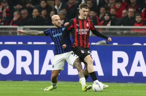 Bóng đá Italy: Chậm chạp đến khó chịu nhưng lại cuốn hút một cách kỳ lạ