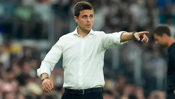 'Không có penalty' – HLV Osasuna nói Real Madrid được tặng chiến thắng