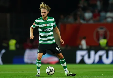 Chấn Động Từ Man Utd: Tiền Vệ Tài Năng Được Theo Dõi Sát Sao – Amorim Nên Chiêu Mộ Ngay!