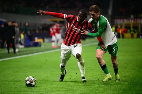 Napoli đẩy mạnh đàm phán chiêu mộ tiền vệ muốn chia tay Milan