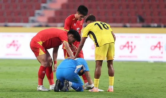 U22 Việt Nam khiến Malaysia phải nể phục với hành động bất ngờ sau chiến thắng