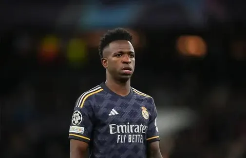 Vinicius thú nhận từng hát theo điệu cổ vũ của Man City