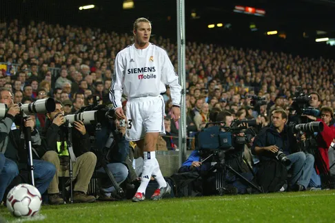 Davide Beckham tiết lộ suýt gia nhập Barca chứ không phải Real
