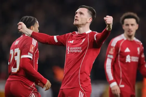 Robertson rời Liverpool: Tạm biệt một huyền thoại