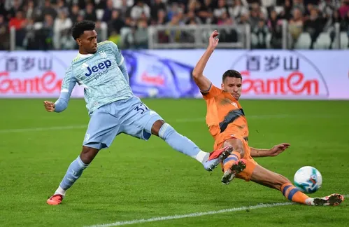 Cabal: Hậu vệ Juventus phải nghỉ thi đấu gần 2 tháng vì chấn thương mới