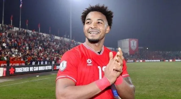 Xuân Son tái xuất đầy khát khao, khiến Duy Mạnh phải trầm trồ