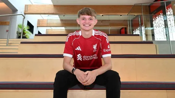 Liverpool xác nhận chiêu mộ mục tiêu hàng đầu của Arsenal