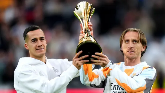Real Madrid chia tay 2 huyền thoại vĩ đại, sau trận thua đáng buồn