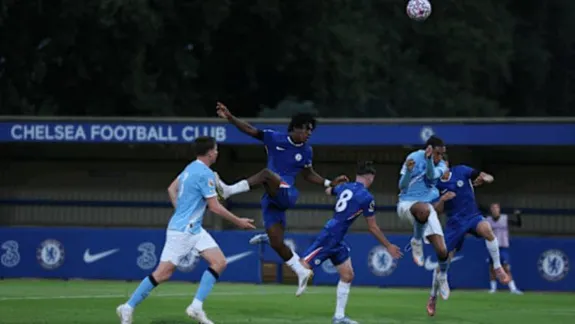 Chelsea 3-1 Man City: Terry có mặt, cú hat-trick của Mheuka chốt chiến thắng Premier League 2