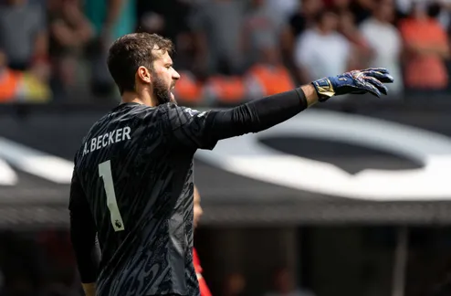 Liverpool 1–1 Crystal Palace: Alisson tỏa sáng giữa thời kỳ hậu vô địch