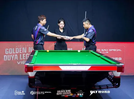 Quỳnh Kiera, nữ trọng tài billard khiến mọi tay cơ xao xuyến