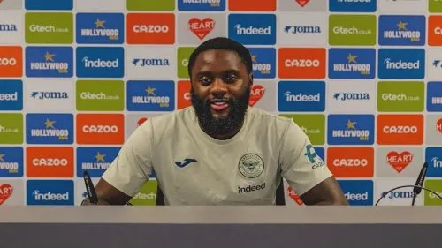 Cựu cầu thủ Arsenal tái ký với đội bóng cũ sau khi hợp đồng hết hạn