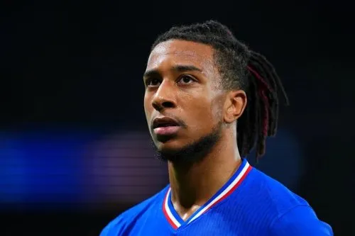 Liverpool Nhắm Tới Tiền Đạo Cánh Bayern Munich: Bản Hợp Đồng Mơ Ước Cho Slot?