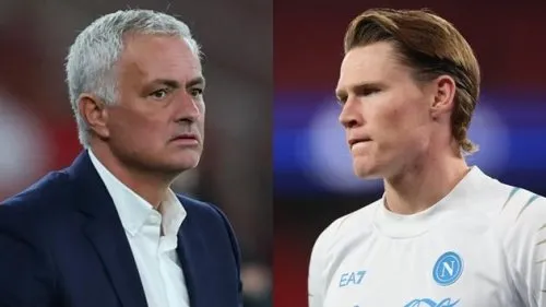 Mourinho gây chú ý với hành động đặc biệt sau chiến thắng ấn tượng của Benfica