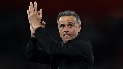 Luis Enrique "đá đểu" giải Ngoại Hạng Anh