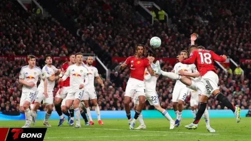 Leeds Đánh Bại MU 2-1 Ngay Tại Sân Old Trafford