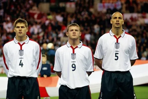 Cuộc tranh luận Gerrard - Rooney: Vì sao 'Thế hệ Vàng' tuyển Anh thất bại?