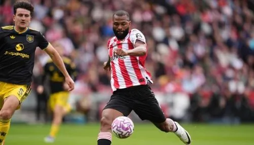 MU thủng lưới sớm trước Brentford