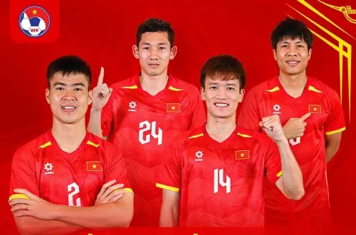 Quang Hải rút khỏi trận đấu Man Utd