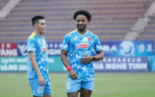 ĐT Việt Nam sang Lào: Quyết giành 3 điểm và trình diễn bộ mặt thuyết phục