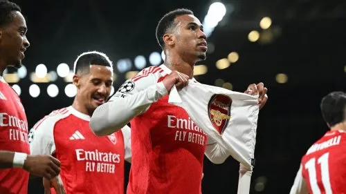 Gabriel Magalhaes: "Quái vật" trên không của Arsenal