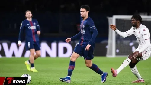 PSG Đại Thắng Metz 3-0, Vọt Lên Đỉnh Bảng Ligue 1