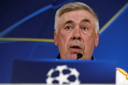 Ancelotti chào đón Huijsen tại Real Madrid: 'Rất phấn khích'