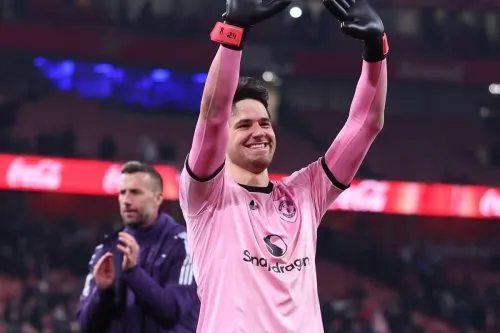 Senne Lammens giúp Man Utd chơi hay hơn như thế nào?