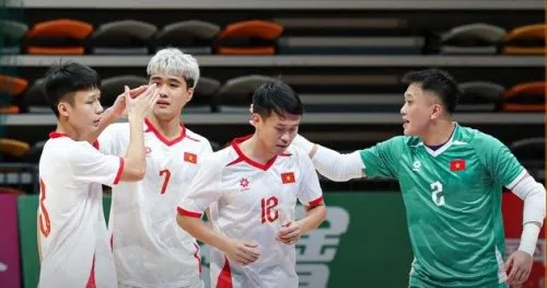 Đè bẹp Trung Quốc 7-2, futsal Việt Nam chạm tay vé VCK châu Á