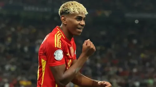 Cha của Lamine Yamal đưa ra tuyên bố mạnh mẽ sau khi Ousmane Dembélé của PSG giành Quả bóng vàng